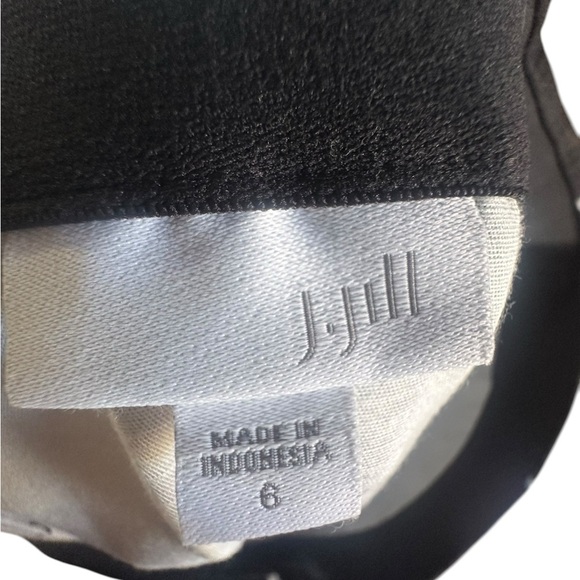 J. Jill Pencil Skirt Size 6 Jersey Stretch Black Mauve Floral Pen and Ink Print - Picture 6 of 8